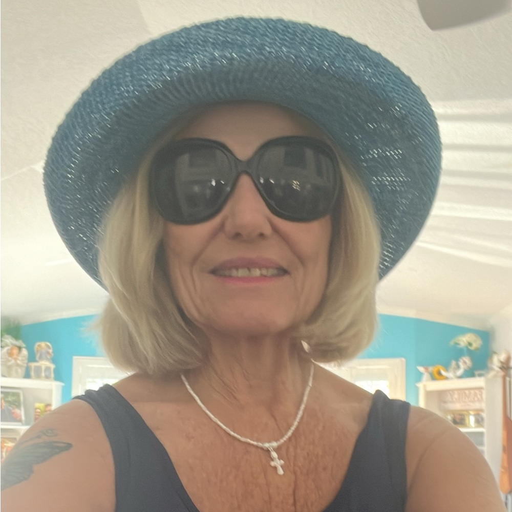 Meet your Posher, Cheryl